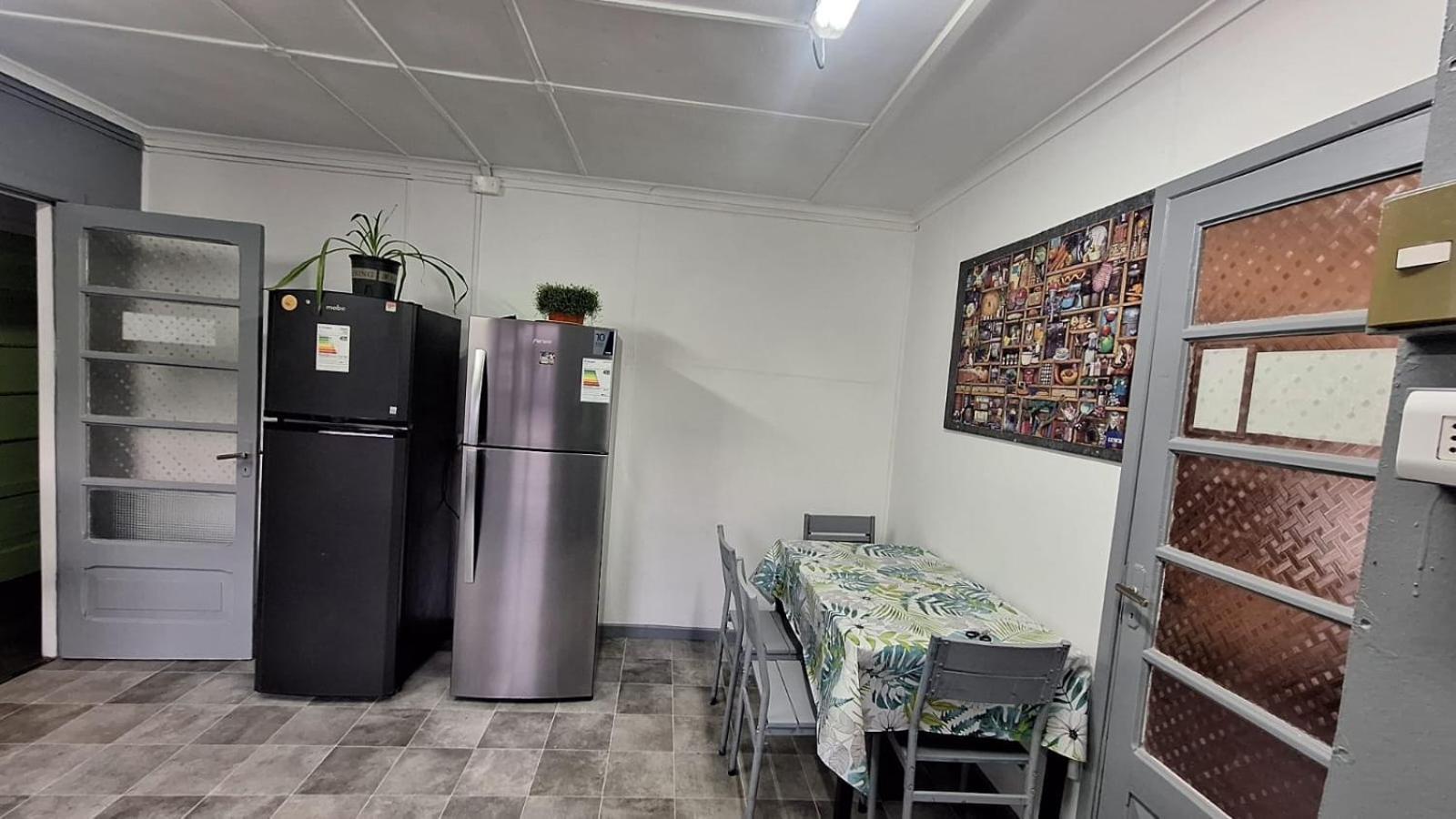 Hostel Kuntur Puerto Natales Dış mekan fotoğraf